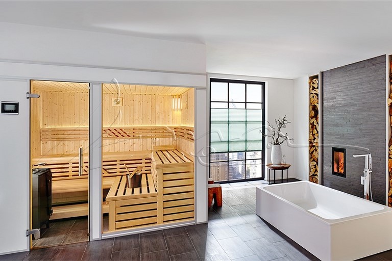 Larauline Sauna Mika